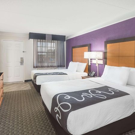 Baymont By Wyndham Greenville Woodruff Rd Buitenkant foto