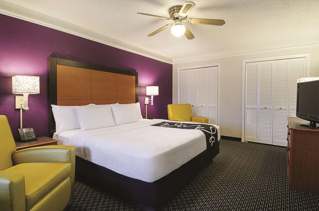 Baymont By Wyndham Greenville Woodruff Rd Kamer foto